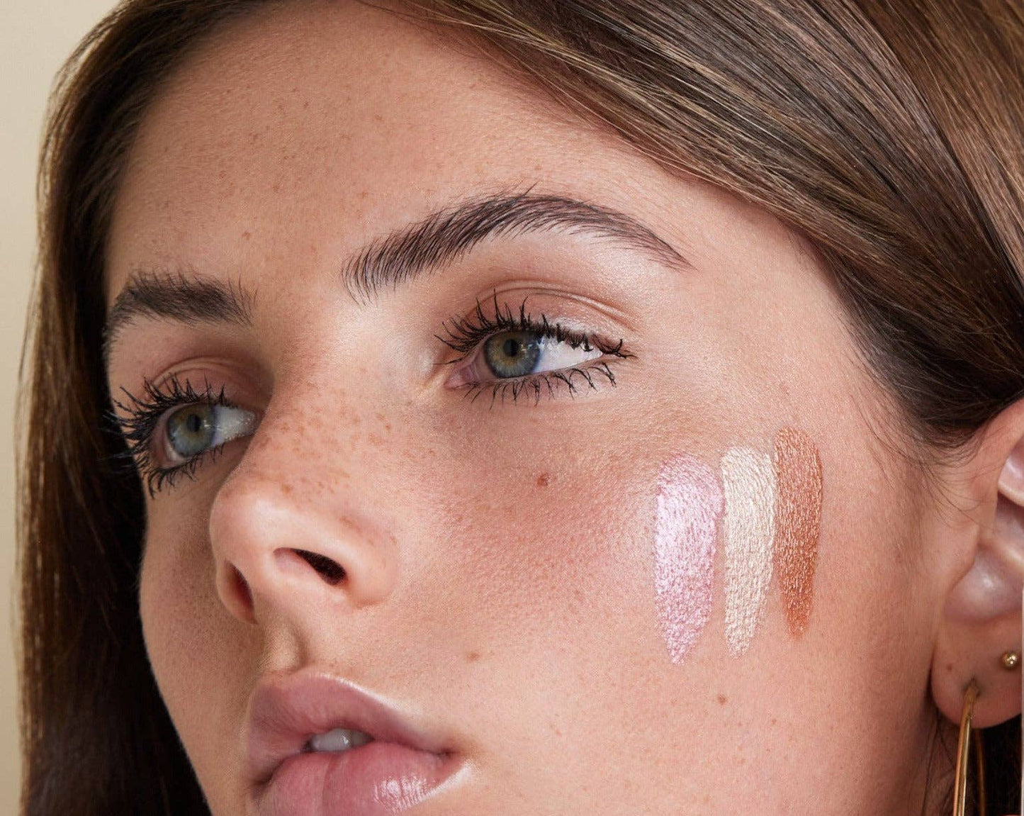 Basics By B - Liquid Glow Drops: Marbella (pink)