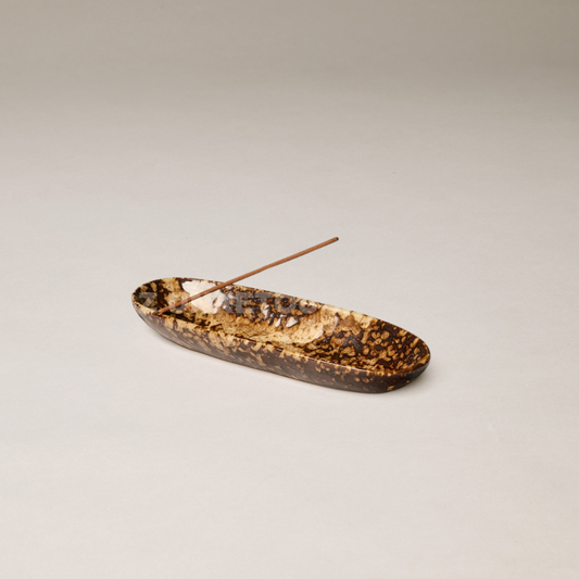 Gentle Habits - The Collector Ceramic Holder - Chocolate