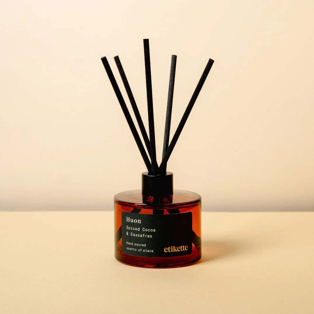 Etikette Diffuser - Huon in Spiced Cocoa & Sassafras