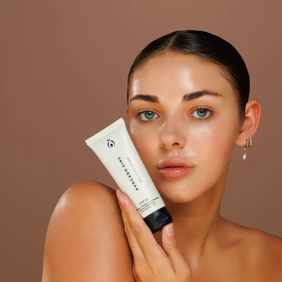 Avocado Zinc - SPF 50 Natural Tinted Moisturiser: Light-Medium